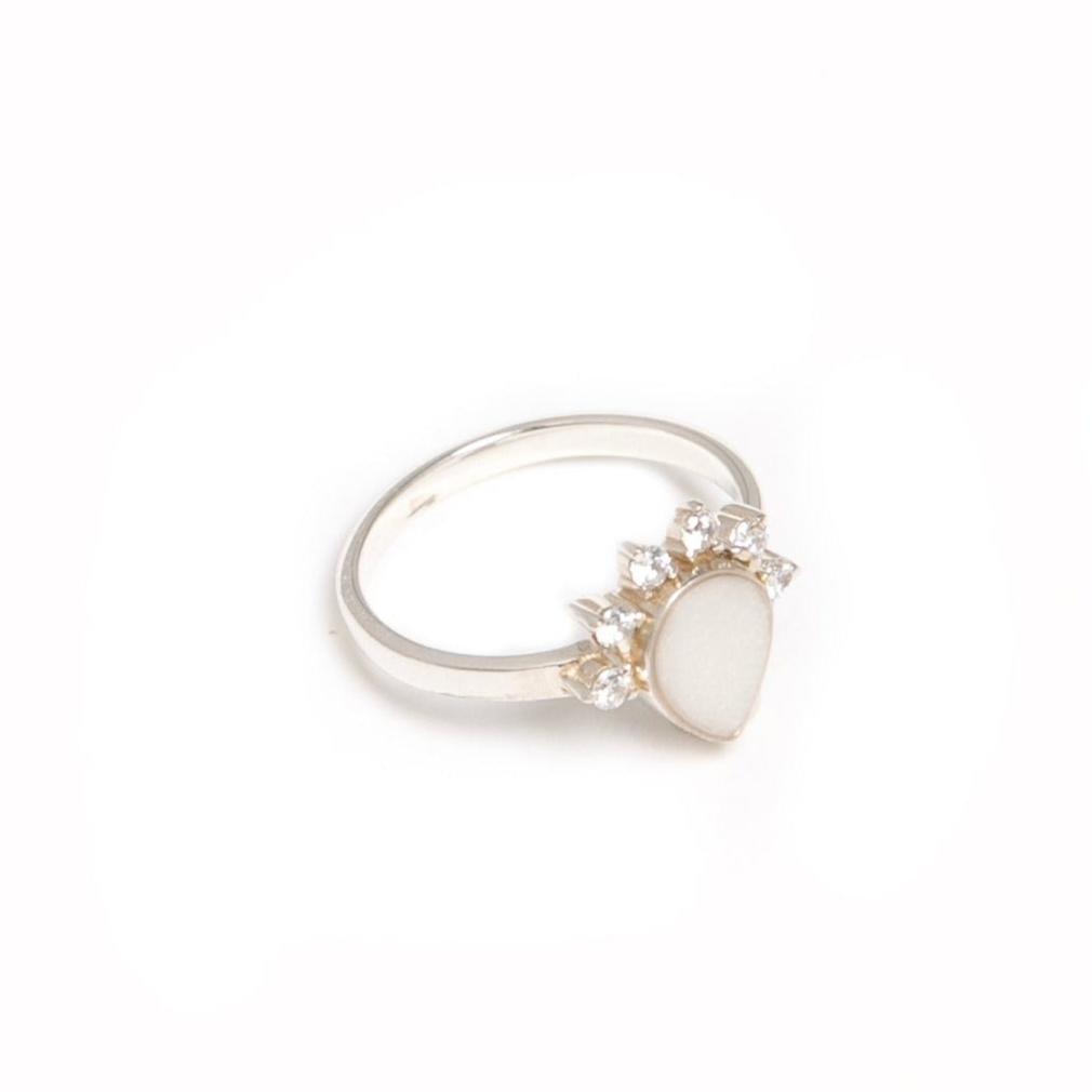 Half Sparkle Teardrop Ring Silver